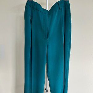 Aritzia Suave Green Wilfred Effortless Pant Size 12 Regular Excellent Condition